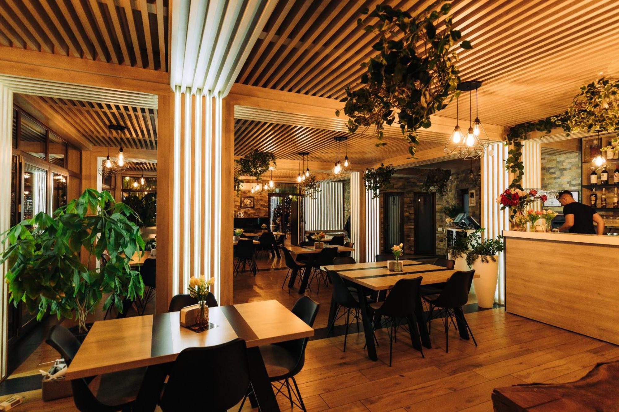 L'Invidia Hotell Novaci-Străini Exteriör bild
